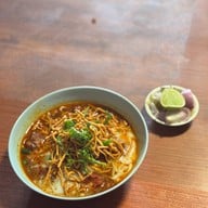 เมนูของร้าน ข้าวซอยป้าบุญ