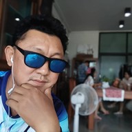 ตองเก้าคาเฟ่