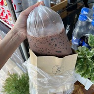 ชานัว กาแฟโบราณ [ สระกลางเมือง ]