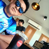 ตองเก้าคาเฟ่