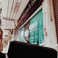 Legal Haus Si Charoan Building