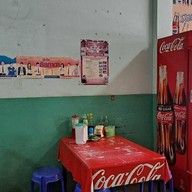 บรรยากาศ เพ็ญเจริญ เกาเหลาเลือดหมู