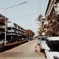 Legal Haus Si Charoan Building