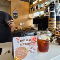 เมนูของร้าน Sweetless Cafe - Matcha & Coffee Empire Tower