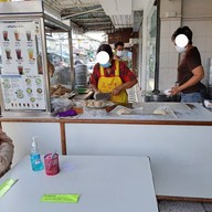 บรรยากาศ ข้าวมันไก่ลมหวล หัวหิน