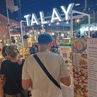 TALAY ดอกไม้ ประตู แจกัน วิลเลจ