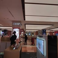 บรรยากาศ Central Chidlom