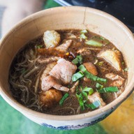 ก๋วยเตี๋ยวโอ่งมังกร-ราชบุรี สาขาเจดีย์หัก