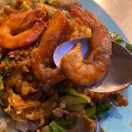 ผัดไทนายแว่น ปิ่นเกล้า