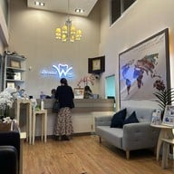 Dentalwise Clinic : เดนทอลไวส์คลินิก Invisalign Diamond Provider  ทองหล่อ