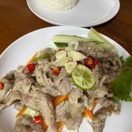 ร้านช้างยิ้มแก่งกื้ด