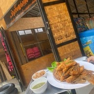 ร้านช้างยิ้มแก่งกื้ด