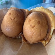 ขนมไข่ยิ้ม ไส้ทะลัก  ตลาดศรีเมือง