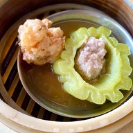 เรือนไทยติ่มซำ Trang