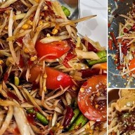 ไก่ย่างส้มตำหน้าปั้มปตท.เกาะแก้ว