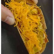 แม่เล็กขนมเบื้องไทยโบราณ (เจ้าเก่าตลาดกระทรวงการคลัง)