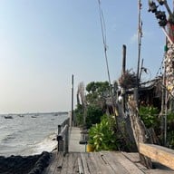 Laguna Cafe Bangsaen