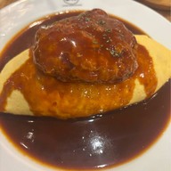 OMU สีลมคอมเพล็กซ์