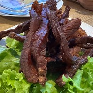 เมนูของร้าน ลาบเกินร้อย ซอยสามยอด
