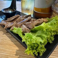 เมนูของร้าน ลาบเกินร้อย ซอยสามยอด