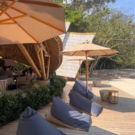 Bambu beach club