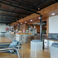 บรรยากาศ 361 THREE SIX ONE (Roi et) ร้อยเอ็ด