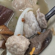ก๋วยจั๊บน้ำใส ข้าวมันไก่ เจ็กชุง