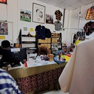 บรรยากาศ แม่มะลิผ้าไทย