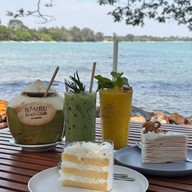 Bambu beach club
