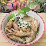 ก๋วยเตี๋ยวไก่ไซโล