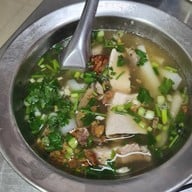 เมนูของร้าน ก๋วยจั๊บน้ำใส บางคล้า หน้าค่ายทหาร