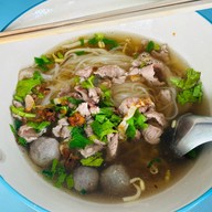 ร้านก๋วยเตี๋ยวคูณทวี