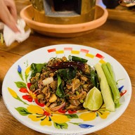 ไชโย หมูจุ่ม ส้มตำ เนื้อย่าง บรรทัดทอง