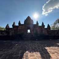 บรรยากาศ ปราสาทเมืองต่ำ