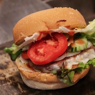 𝗕𝗥𝗢 𝗕𝗔𝗥 - BURGER AND MORE