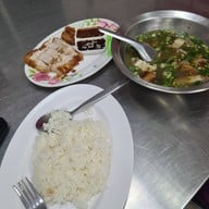 เมนูของร้าน ก๋วยจั๊บน้ำใส บางคล้า หน้าค่ายทหาร
