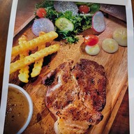 Red Rabbit พิซซ่านาโปลี วารินชำราบ