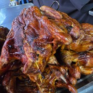 นายหมูเป็ดย่างไร้เทียมทาน
