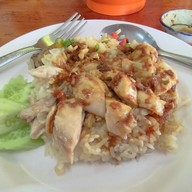 ข้าวมันไก่ศรีวัย ( ข้างโรงแรมสีหราช )