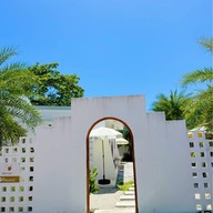 Marrone cafe & Garden Bar