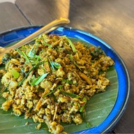 ร้านขมักขมิ้น