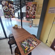 บรรยากาศ รุ่มรวยก๋วยเตี๋ยวไก่ สาขาปั๊มบางจาก-บางนา กม.5