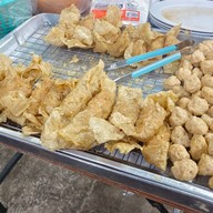 ร้านข้าวต้มเจ็กเลี้ยง