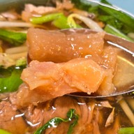 ก๋วยเตี๋ยวเนื้อตุ๋นยาจีน ตลาดวงเวียนใหญ่
