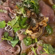 ครัวคุณชายสกายหมูกรอบ อาหารตามสั่ง(หน้าสายไหม27) สายไหม27