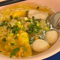 ก๋วยเตี๋ยวเกี๊ยวกุ้งเจ๊หุย วงเวียนใหญ่