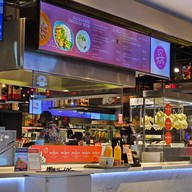 หน้าร้าน Gourmet Eats เอ็มโพเรียม