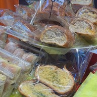 DONQ  สยามทาคาชิมาย่า