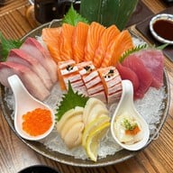 MAGURO Sushi ชิค รีพับบลิค ราชพฤกษ์