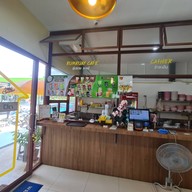บรรยากาศ รุ่มรวยก๋วยเตี๋ยวไก่ สาขาปั๊มบางจาก-บางนา กม.5